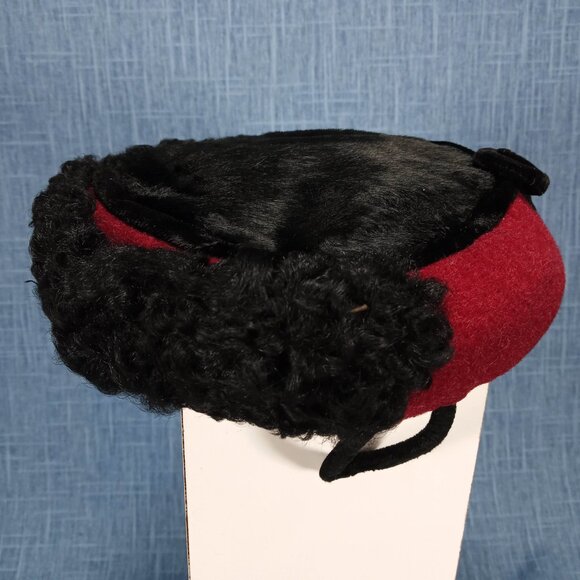 1950s Burgundy Wool Sheared Beaver Fur and Persian Lamb Trimmed Hat main image 4